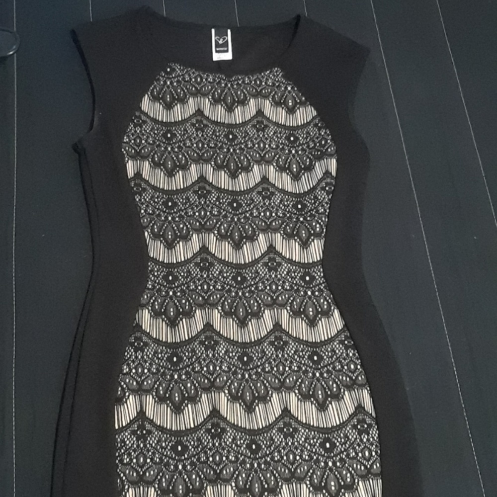 Dress - Picture 2 of 2